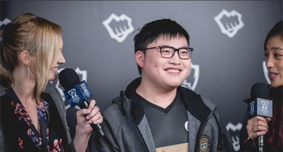 极的影响 极的影响