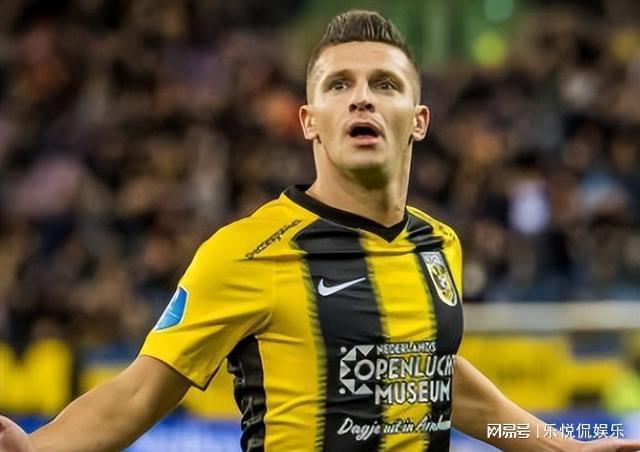 其中孙准浩 其中孙准浩