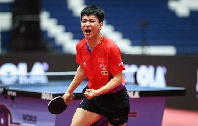 而在此热闹 而在此热闹